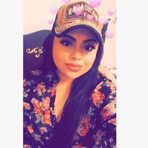 Meet your Posher, Karina